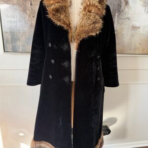 Elegant Black Faux Fur Trimmed Coat Sz M